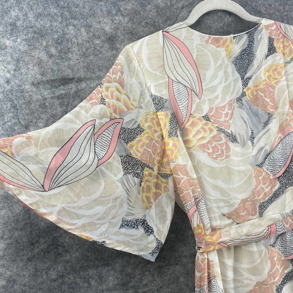 Molly Bracken Maxi Dress Medium Pink Lotus Floral Print Wrap Short Sleeve NWT - Picture 8 of 13